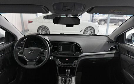 Hyundai Elantra VI рестайлинг, 2017 год, 1 699 000 рублей, 11 фотография