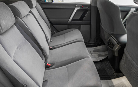 Toyota Land Cruiser Prado 150 рестайлинг 2, 2012 год, 2 799 000 рублей, 25 фотография