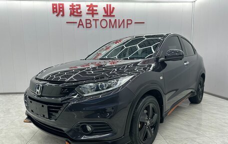 Honda Vezel, 2022 год, 1 550 000 рублей, 1 фотография