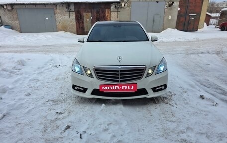 Mercedes-Benz E-Класс, 2010 год, 1 320 000 рублей, 2 фотография