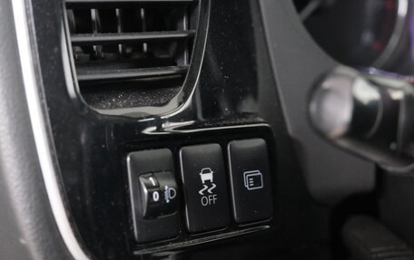 Mitsubishi Outlander III рестайлинг 3, 2012 год, 1 499 000 рублей, 10 фотография