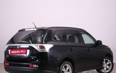 Mitsubishi Outlander III рестайлинг 3, 2012 год, 1 499 000 рублей, 7 фотография