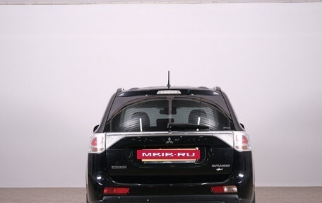 Mitsubishi Outlander III рестайлинг 3, 2012 год, 1 499 000 рублей, 6 фотография