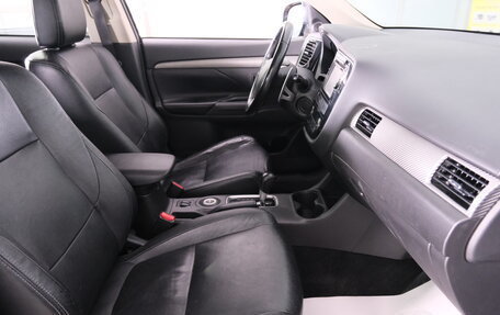 Mitsubishi Outlander III рестайлинг 3, 2012 год, 1 499 000 рублей, 22 фотография