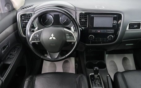 Mitsubishi Outlander III рестайлинг 3, 2012 год, 1 499 000 рублей, 21 фотография