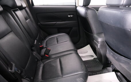 Mitsubishi Outlander III рестайлинг 3, 2012 год, 1 499 000 рублей, 24 фотография