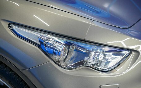 Infiniti QX70, 2016 год, 2 630 000 рублей, 18 фотография