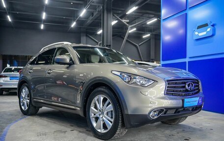Infiniti QX70, 2016 год, 2 630 000 рублей, 22 фотография