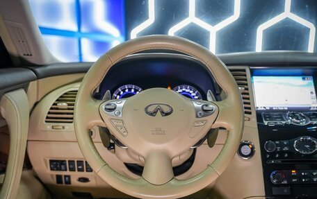 Infiniti QX70, 2016 год, 2 630 000 рублей, 32 фотография