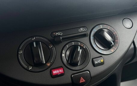 Nissan Note II рестайлинг, 2006 год, 475 000 рублей, 15 фотография