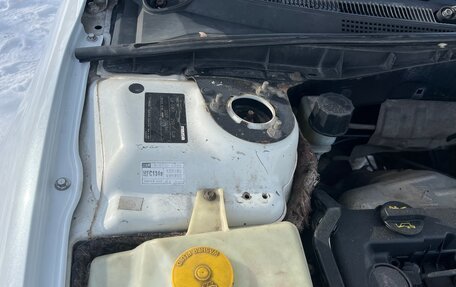 Mazda Atenza II, 2003 год, 370 000 рублей, 19 фотография