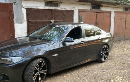 BMW 5 серия, 2014 год, 1 850 000 рублей, 3 фотография