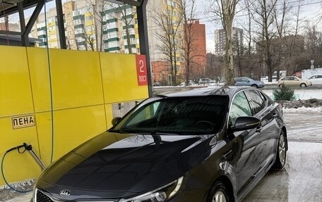 KIA Optima III, 2015 год, 1 500 000 рублей, 2 фотография