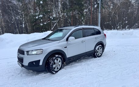 Chevrolet Captiva I, 2014 год, 1 385 000 рублей, 2 фотография