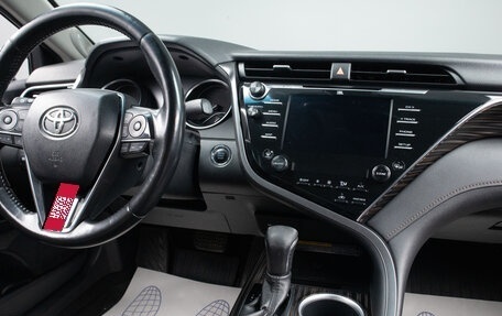 Toyota Camry, 2020 год, 3 199 000 рублей, 9 фотография