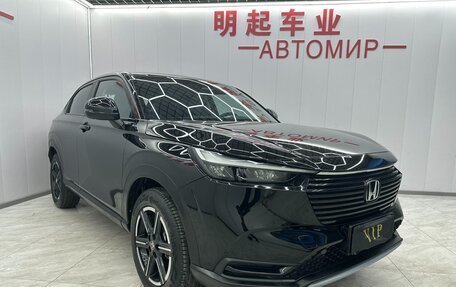 Honda Vezel, 2023 год, 2 030 000 рублей, 2 фотография