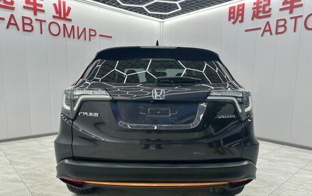 Honda Vezel, 2022 год, 1 550 000 рублей, 5 фотография