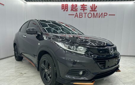 Honda Vezel, 2022 год, 1 550 000 рублей, 3 фотография
