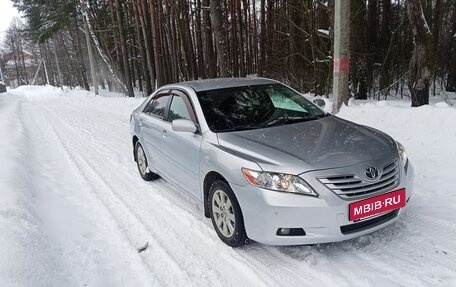 Toyota Camry, 2007 год, 875 000 рублей, 2 фотография