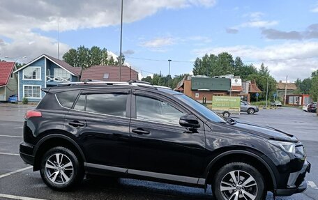 Toyota RAV4, 2018 год, 2 900 000 рублей, 4 фотография