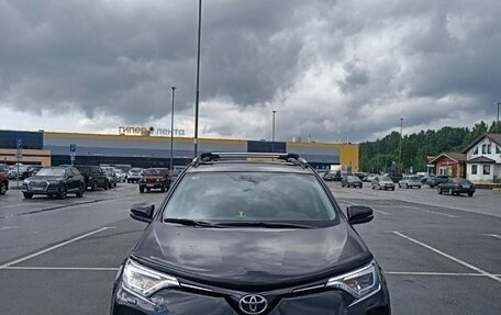 Toyota RAV4, 2018 год, 2 900 000 рублей, 11 фотография