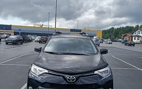 Toyota RAV4, 2018 год, 2 900 000 рублей, 10 фотография