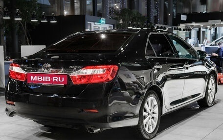 Toyota Camry, 2013 год, 1 490 000 рублей, 4 фотография