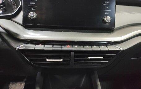 Skoda Octavia IV, 2021 год, 1 999 000 рублей, 20 фотография