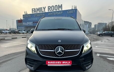 Mercedes-Benz V-Класс, 2021 год, 6 900 000 рублей, 2 фотография