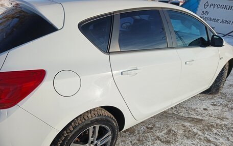Opel Astra J, 2013 год, 750 000 рублей, 9 фотография