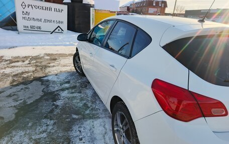 Opel Astra J, 2013 год, 750 000 рублей, 10 фотография