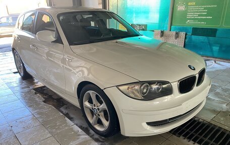 BMW 1 серия, 2011 год, 800 000 рублей, 11 фотография