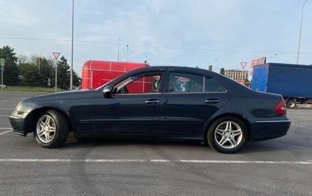 Mercedes-Benz E-Класс, 2003 год, 600 000 рублей, 4 фотография