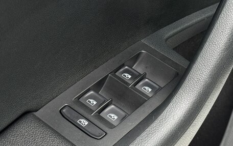 Skoda Octavia, 2018 год, 1 600 000 рублей, 19 фотография