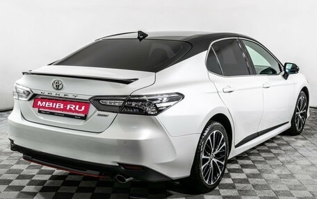 Toyota Camry, 2020 год, 3 040 000 рублей, 5 фотография