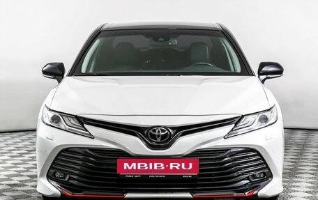Toyota Camry, 2020 год, 3 040 000 рублей, 2 фотография