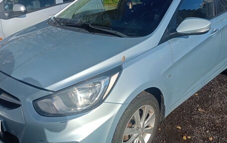 Hyundai Solaris II рестайлинг, 2012 год, 780 000 рублей, 2 фотография