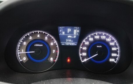 Hyundai Solaris II рестайлинг, 2012 год, 780 000 рублей, 6 фотография