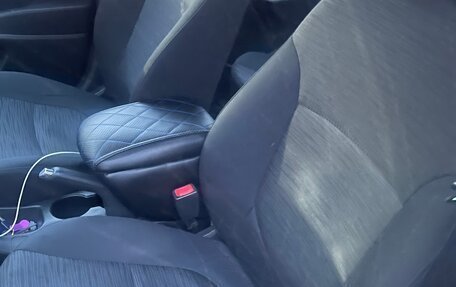 Hyundai Solaris II рестайлинг, 2015 год, 945 000 рублей, 8 фотография