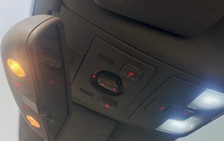 Audi A8, 2001 год, 680 000 рублей, 13 фотография