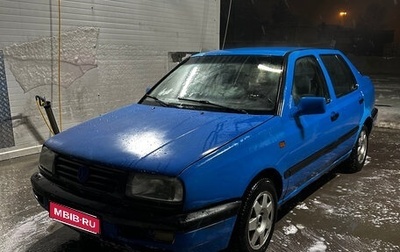 Volkswagen Vento, 1993 год, 110 000 рублей, 1 фотография
