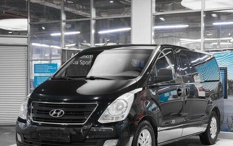 Hyundai H-1 II рестайлинг, 2015 год, 1 895 000 рублей, 1 фотография