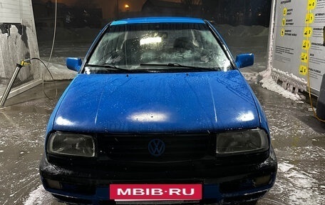 Volkswagen Vento, 1993 год, 110 000 рублей, 4 фотография