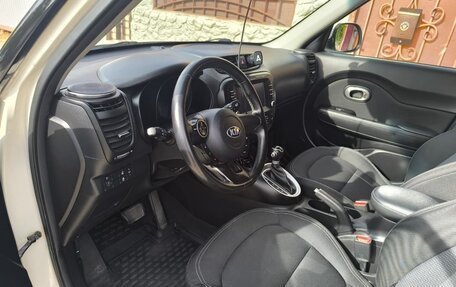 KIA Soul II рестайлинг, 2017 год, 1 600 000 рублей, 8 фотография
