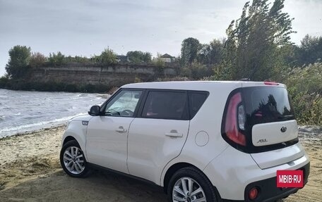 KIA Soul II рестайлинг, 2017 год, 1 600 000 рублей, 6 фотография