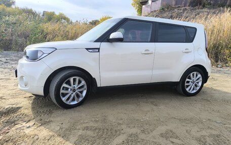 KIA Soul II рестайлинг, 2017 год, 1 600 000 рублей, 12 фотография