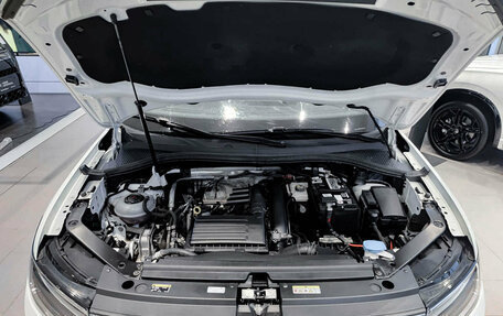 Volkswagen Tiguan II, 2021 год, 3 330 000 рублей, 11 фотография