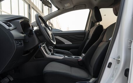 Mitsubishi Xpander, 2023 год, 2 300 000 рублей, 8 фотография