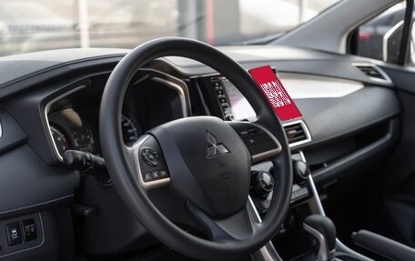 Mitsubishi Xpander, 2023 год, 2 300 000 рублей, 14 фотография