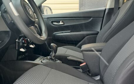 KIA Rio IV, 2018 год, 1 250 000 рублей, 7 фотография